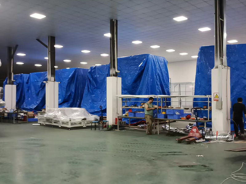 重型(xing)加固木(mù)箱